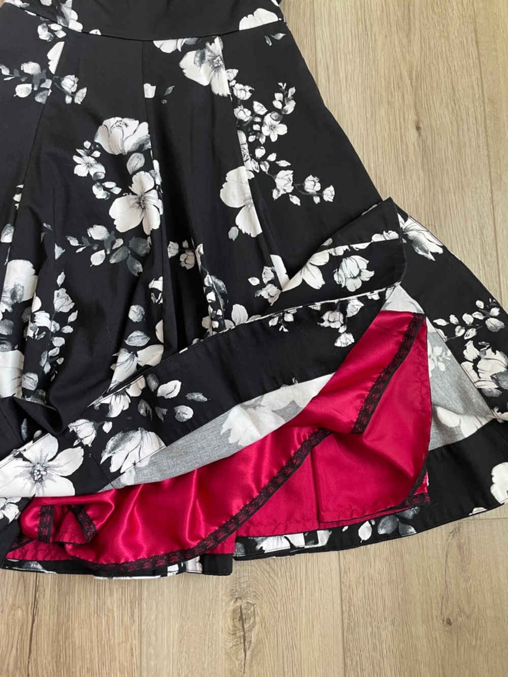 White House | Black Market Floral Fit & Flare Dress Formal - Picture 7 of 10